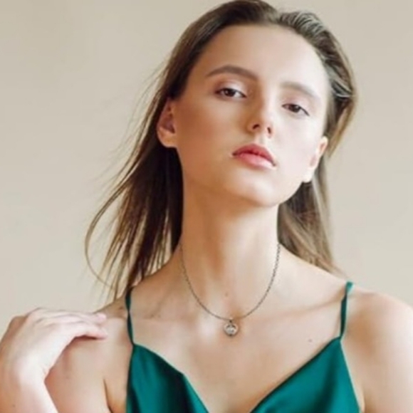 Moissanite Heart Necklace For Women Brass With White Gold Plating - Picture 4 of 5